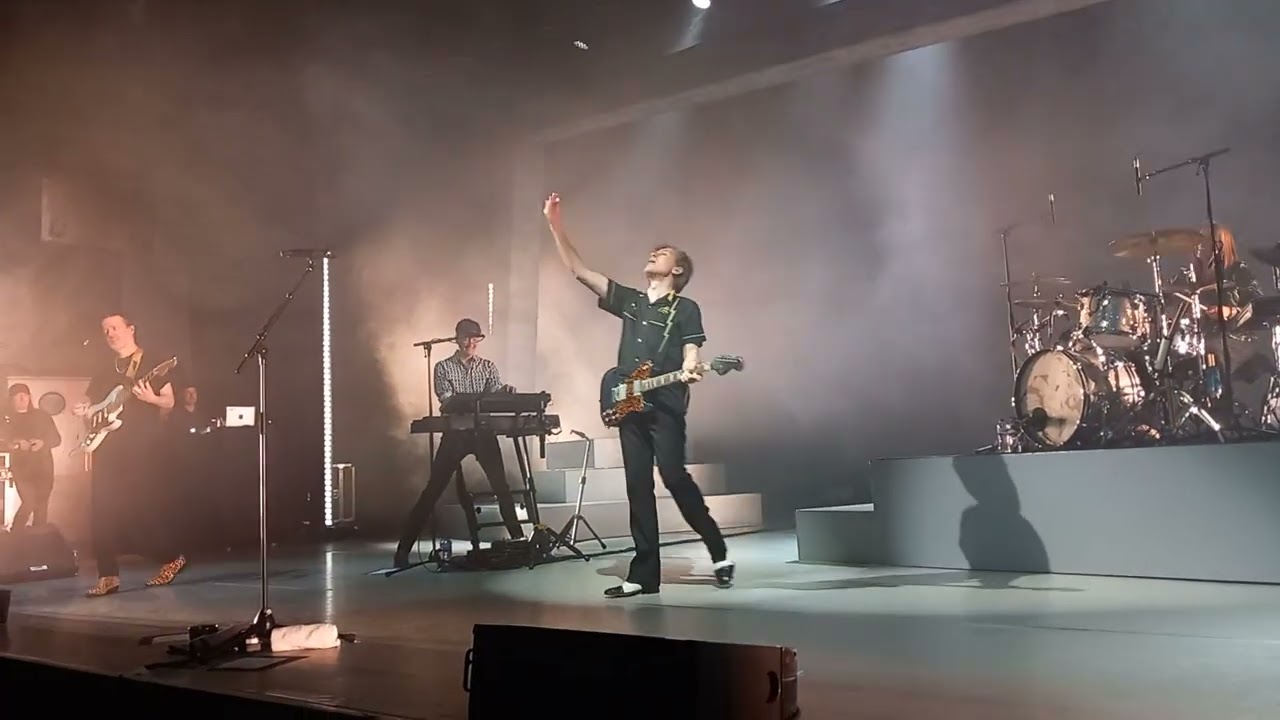 Do you want to - Franz Ferdinand (10th March, Portsmouth, 2026)