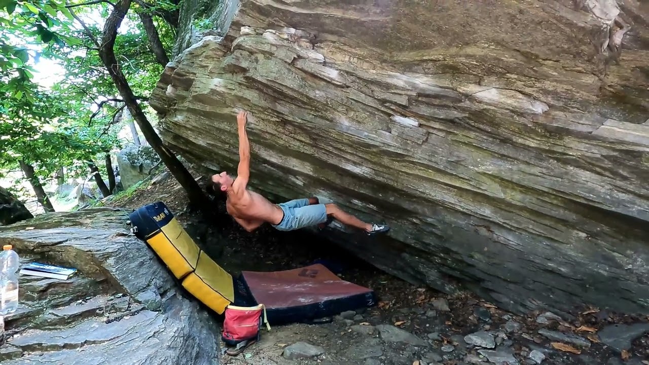 Schweiz | Chironico | Bouldern | 6a-7a+ | 24 Boulder