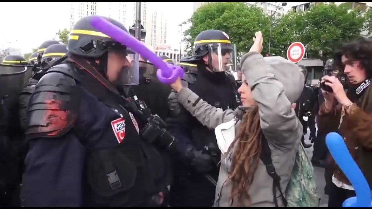 Quand les policiers et manifestants nous font rire !