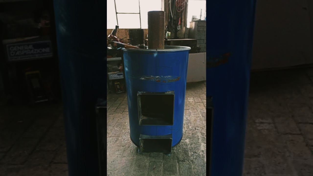 Homemade  wood stove/Bidone stufa a legna ventilata fai da te