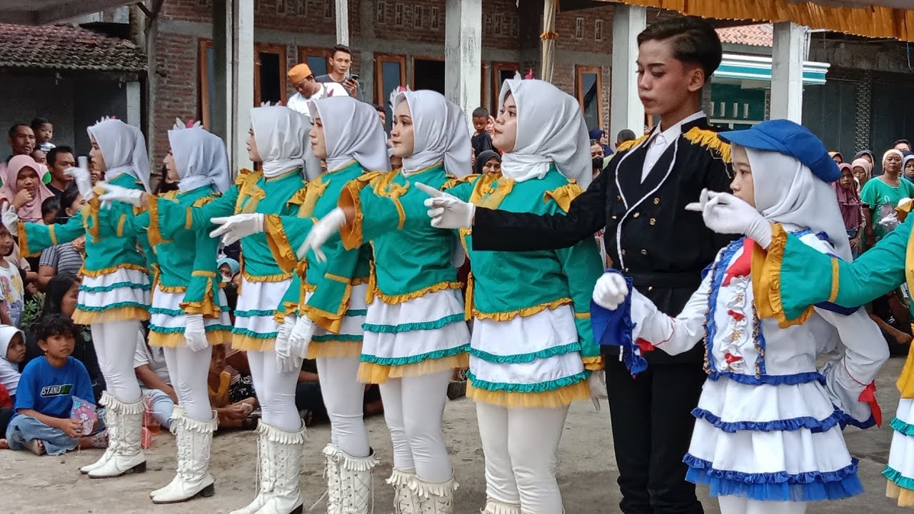 Dum Dum Mayoret Cantik ‼️Versi Nirwana Drumband, Live Cabean Demak 2024.
