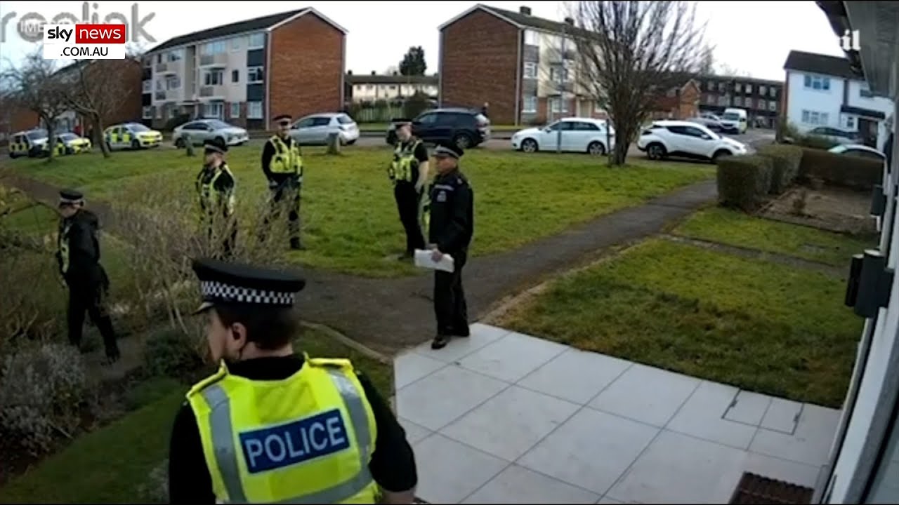‘No free speech’: UK man arrested in front of his crying children over WhatsApp message