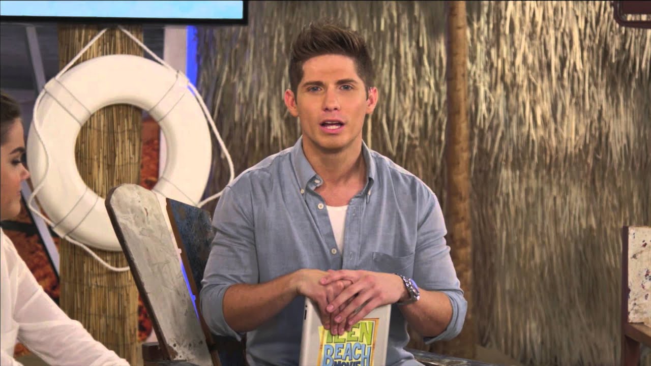 Teen Beach Movie | Live Chat: Brady, Mack, Lela and Tanner 😱 | Disney Channel UK