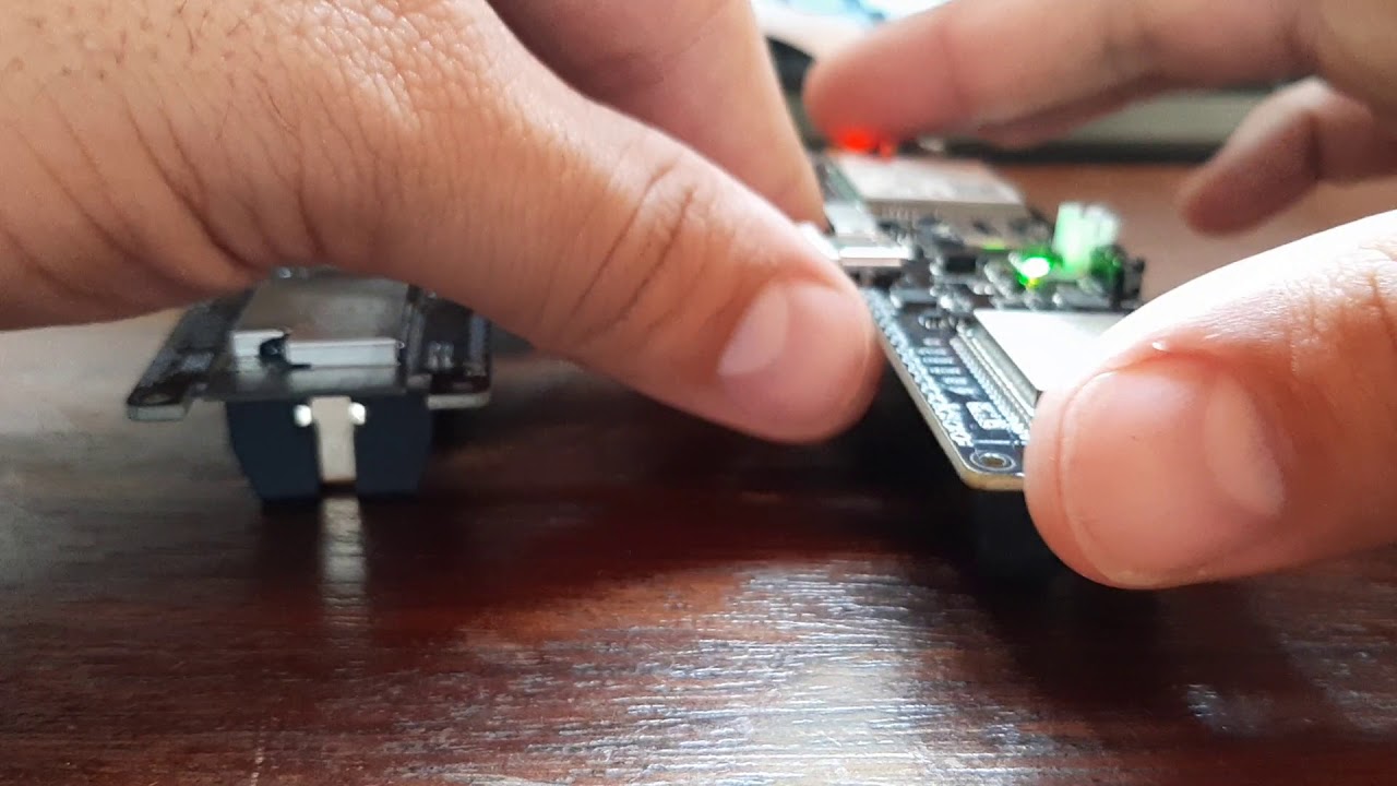 Banggood TTGO T-CALL not working