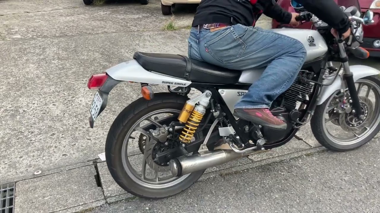 SRX600 始動動画