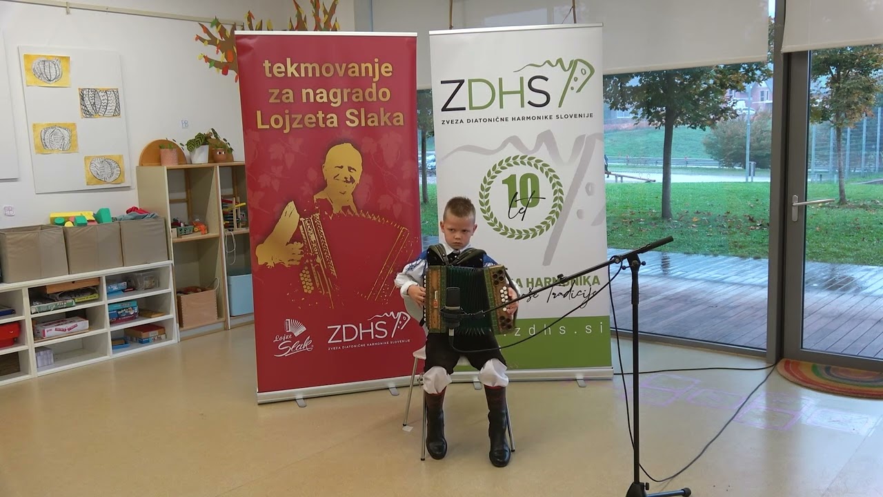 ANŽE KMETIČ - S harmoniko na rajžo in živijo polka