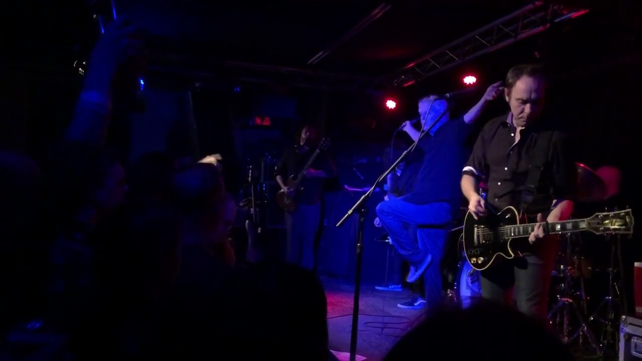 Guided by Voices ~ I Am a Tree ~ The Space Ballroom