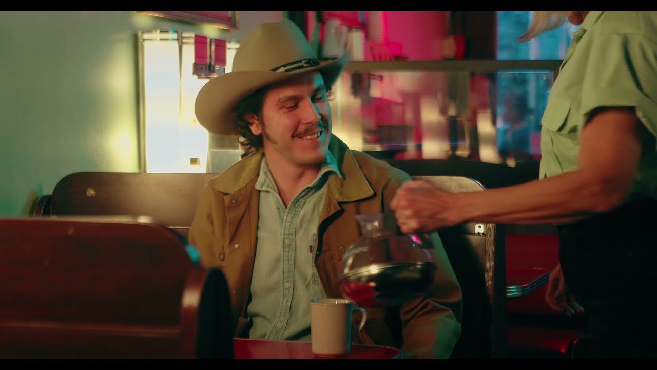 Tommy Charles - Last Country Bar [Official Music Video]