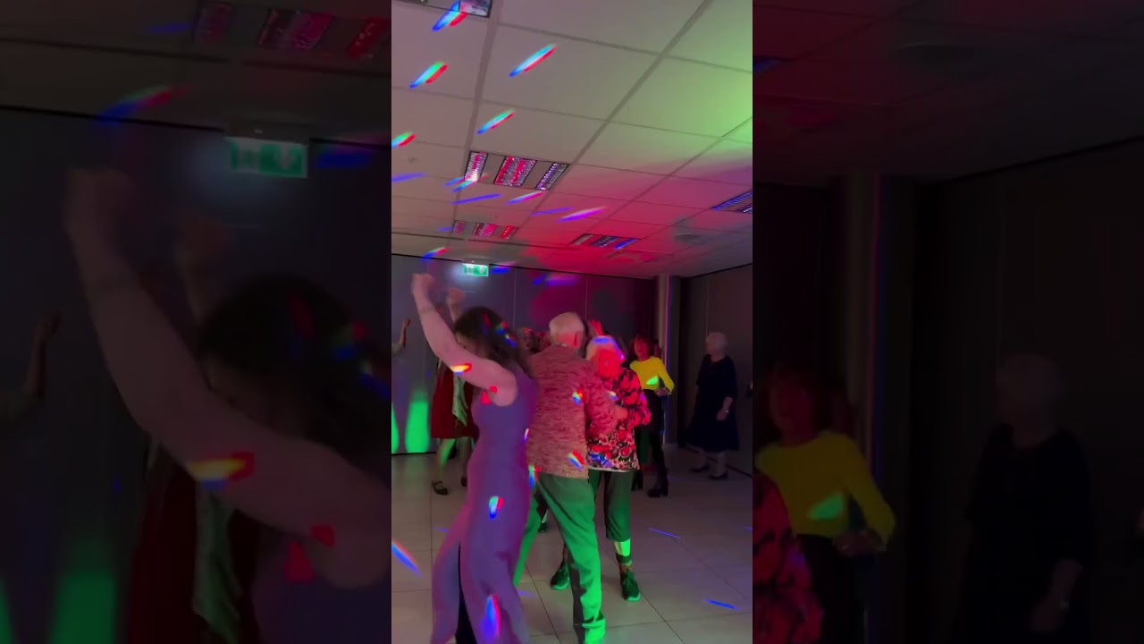 DANCING SENIORA🧓🪩 #shortsvideo #shortvideo