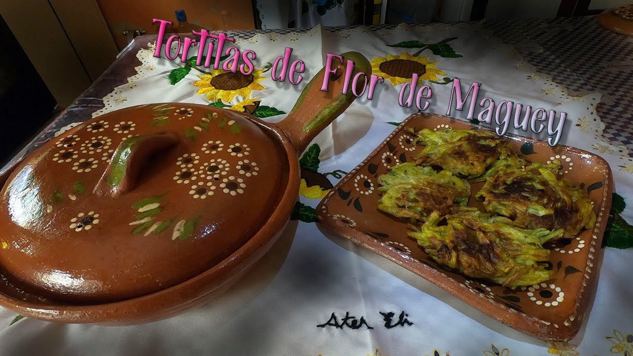 Aprendiendo a preparar tortitas de FLOR de MAGUEY en salsa MORITA. ¡FELICIDADES MAMÁS!