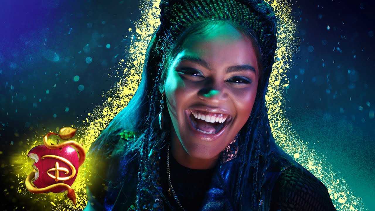 Is it Uma? 🐚 | Descendants 3