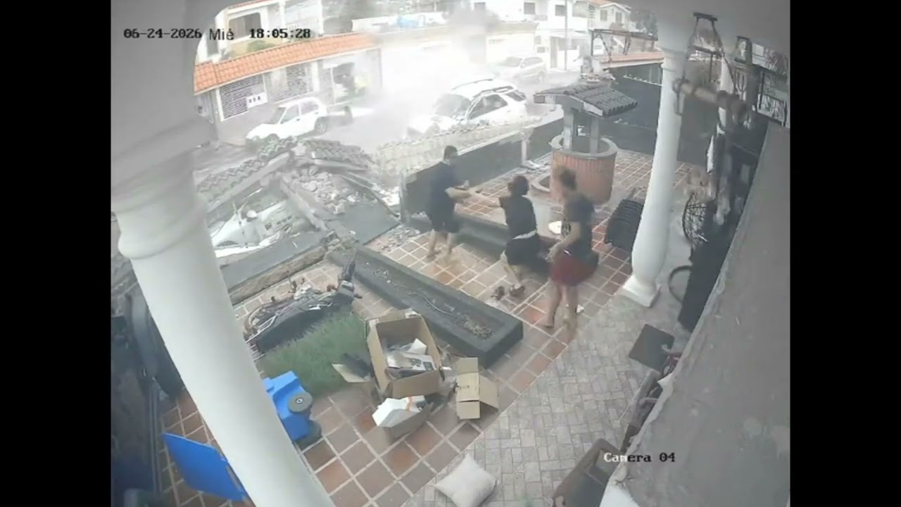 Watch Seismic Waves from Twin Venezuela 7.2 & 7.5 Earthquakes hit a House in Catia la Mar (Analysis)