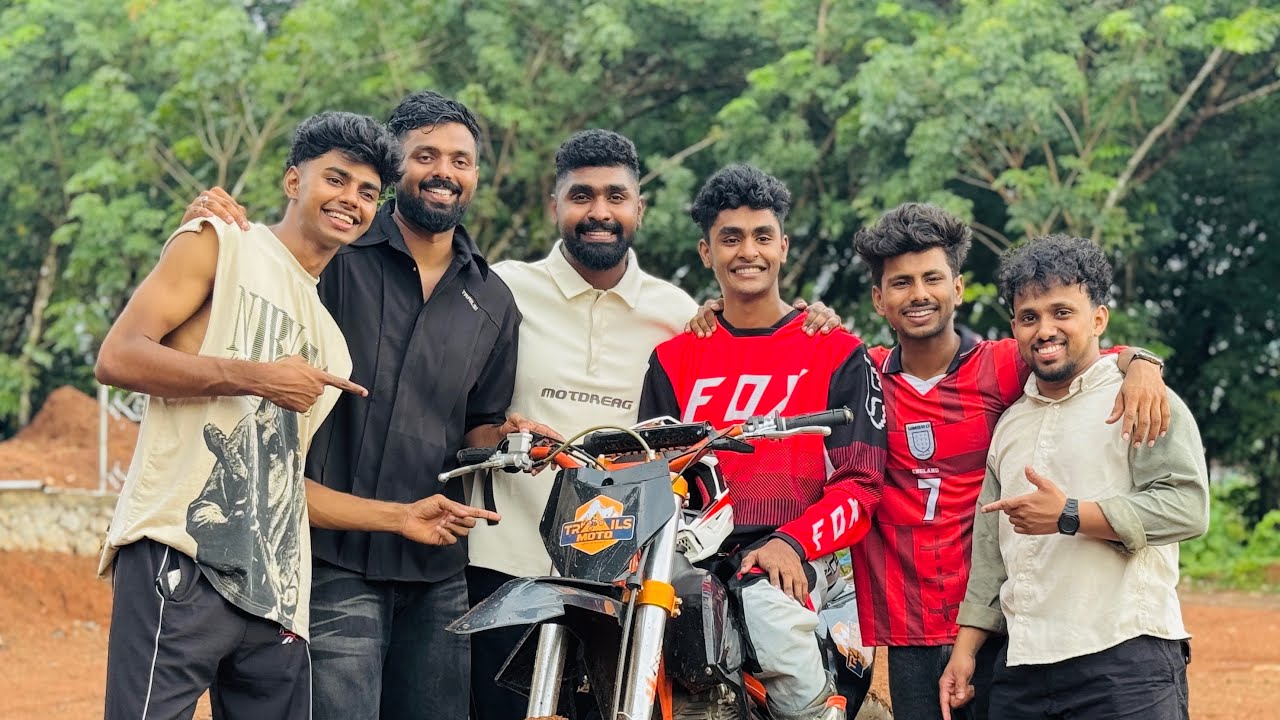 ഞങ്ങൾ നാട്ടിൽ ആദ്യമായി Dirt Bike ഇറക്കി! 🤣🔥🚴 ഒരു Load Riders പൊളിഞ്ഞു നിലത്തുവീണ Vlog! 😂💔