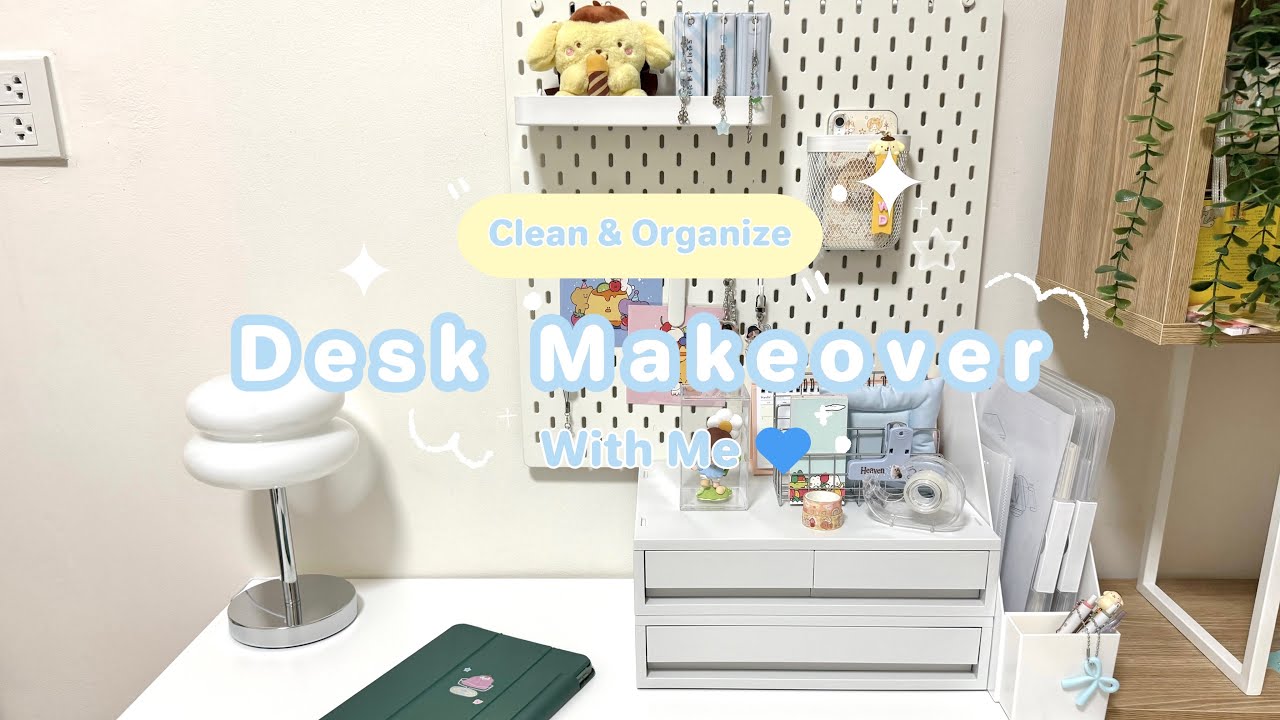 Desk Reset | Cleaning & Organizing My Space ✨