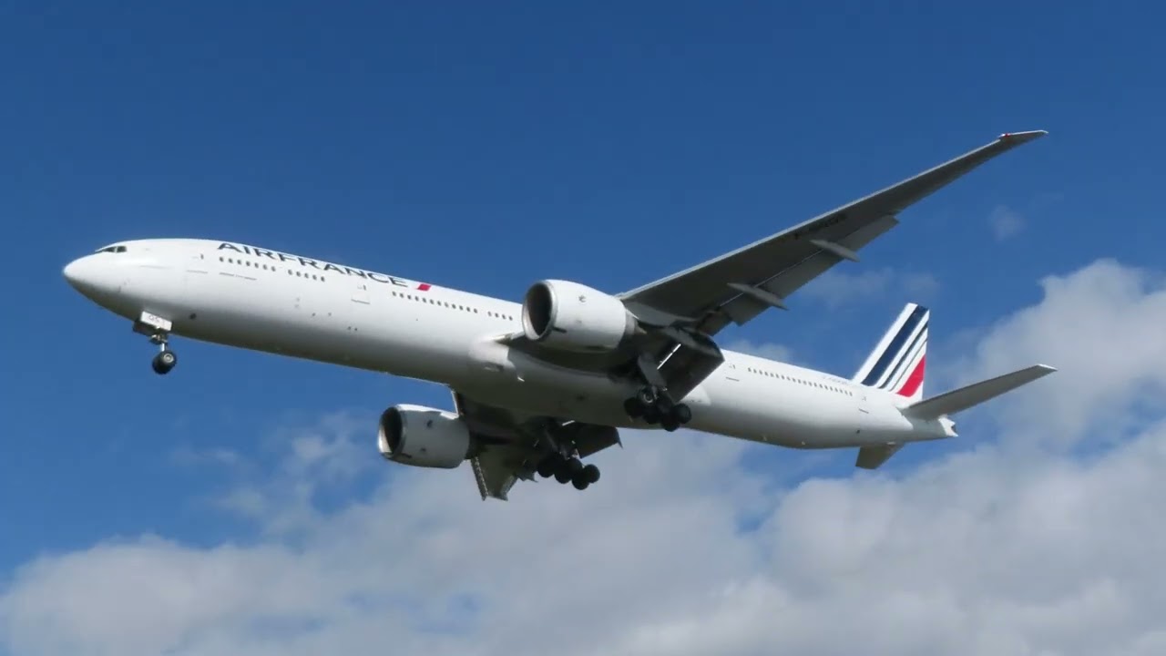 F-GSQS ,Boeing 777-300 Air France ,Vol 642, ORY-RUN