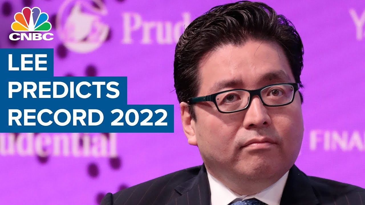 Tom Lee predicts record 2022, but warns the big gains won't come until the second half