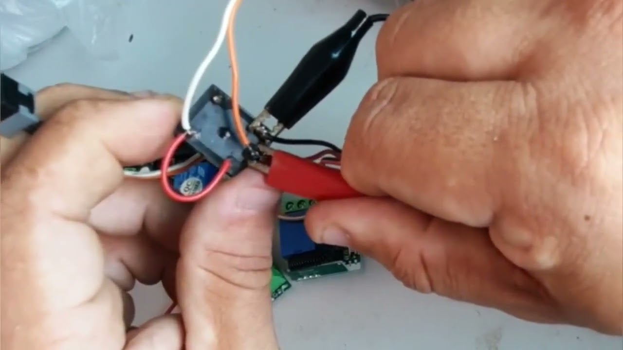 Sistema de alarme simples e funcional usando relé 12v e controle 433Mhz