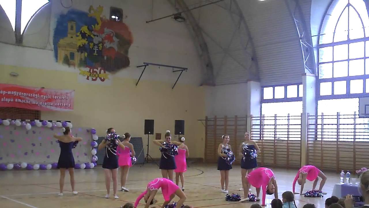 Héregi Gerecse Mazsorett Csoport- Pom-pom