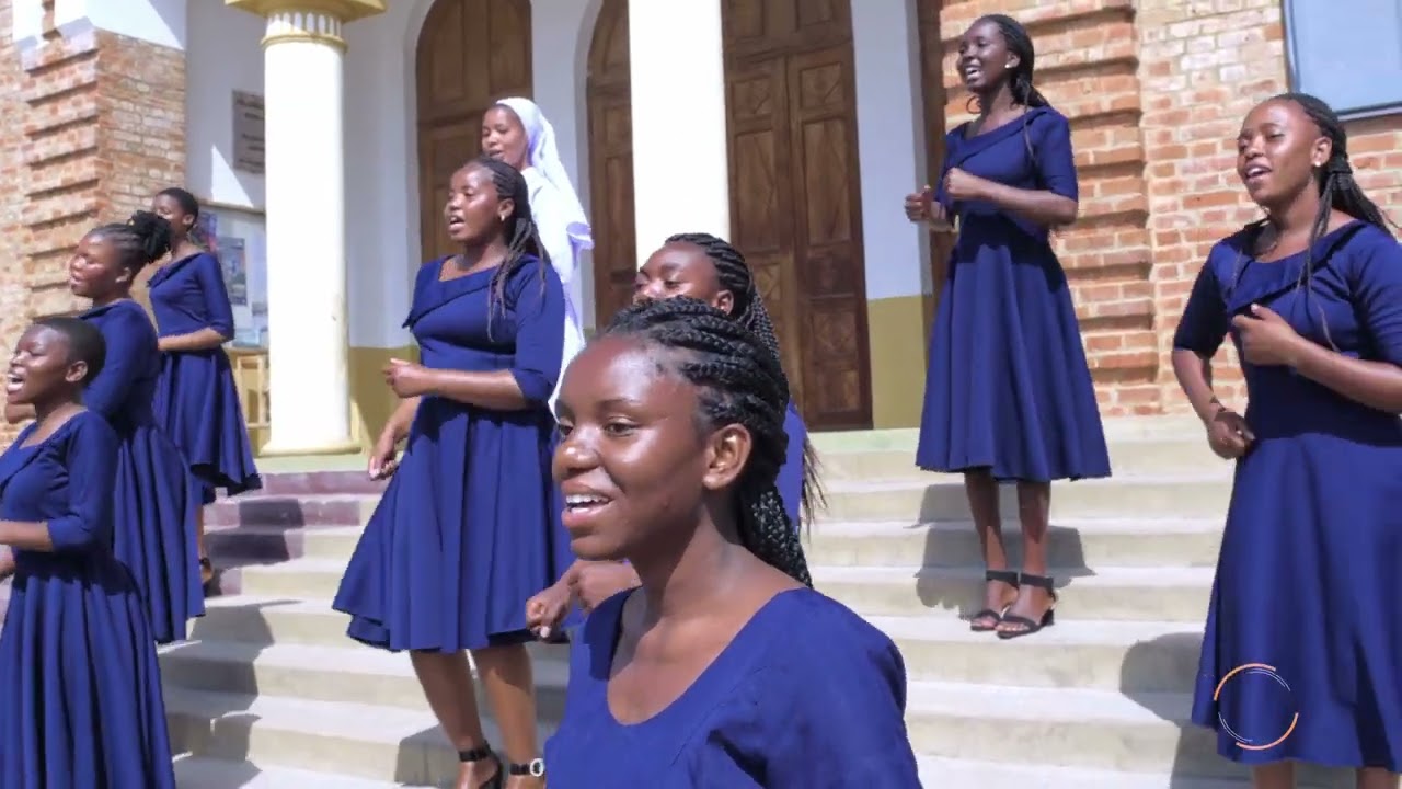 MUNGU YU KATIKA KAO LAKE