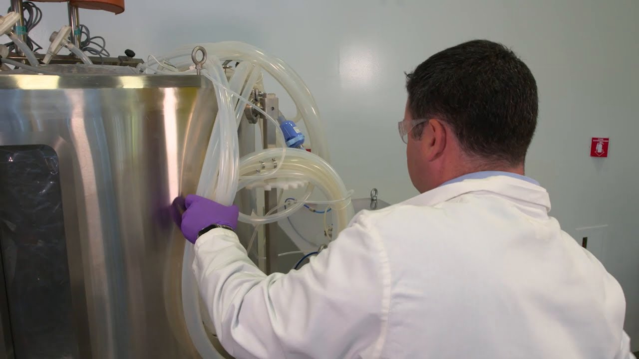 Chapter 3: 1K Bag Installation Assembling Top Tubing in Mobius&reg; Bioreactor