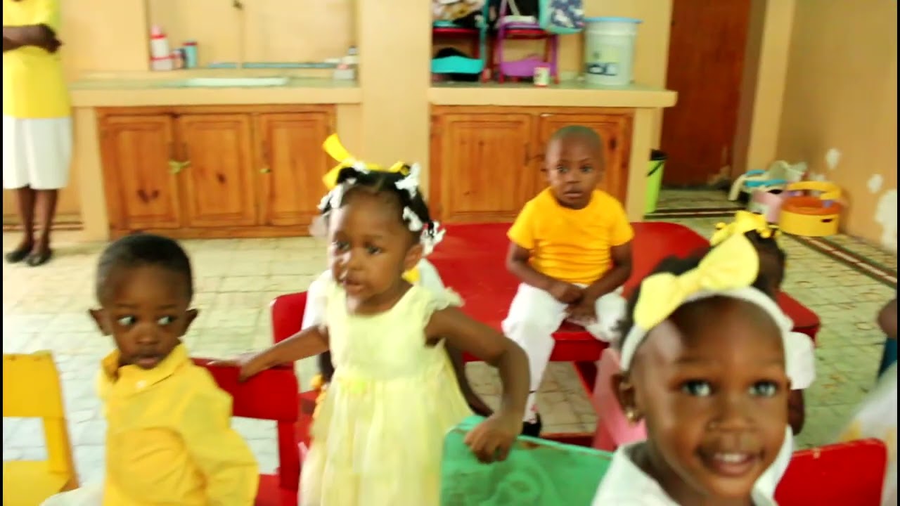 Pâques 2022 École maternelle Marguerite d'Youville Cayes Haiti.