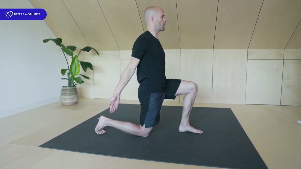 Schoudermobiliteit oefening: 1/2 kneeling shoulder CAR's