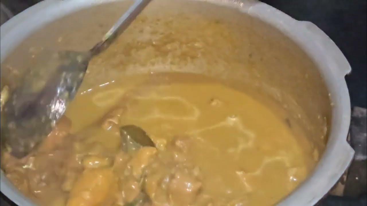 Chicken sambar recipe in Kannada!ಕೋಳಿ ಸಾರು(1 kg) Tasty chicken curry!vijayalakshmihealthtipkannada 