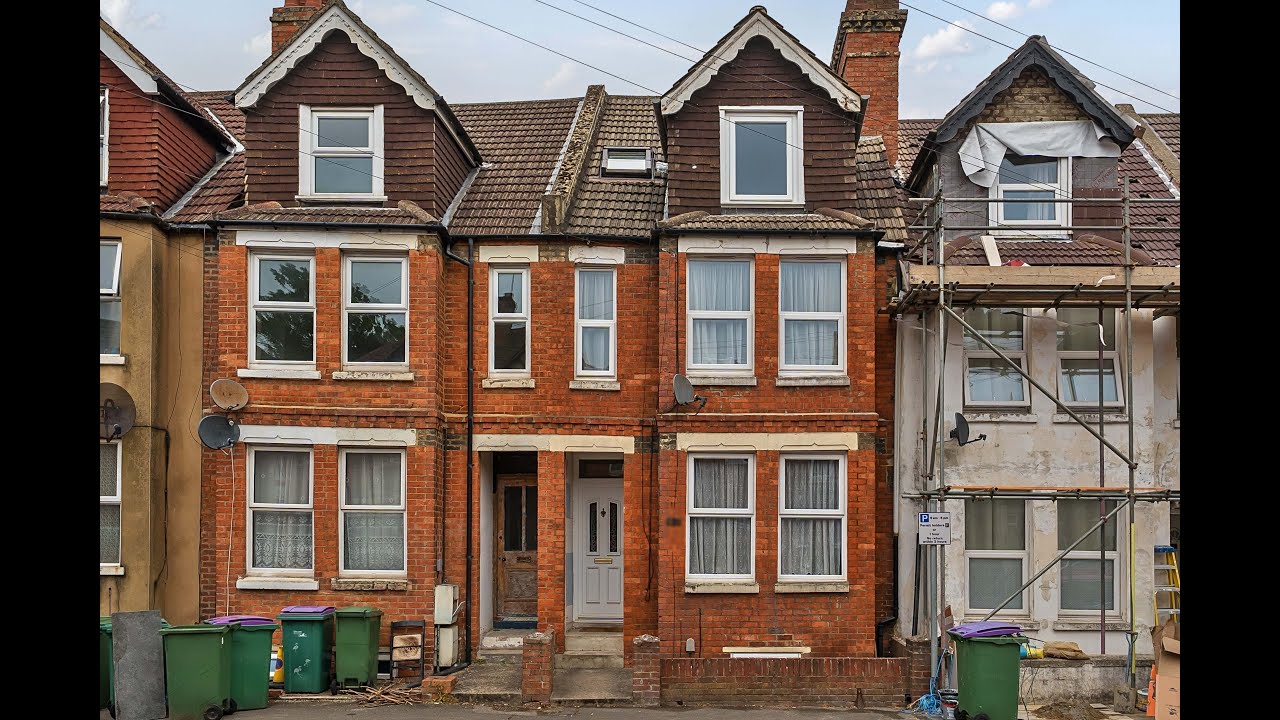 FOR SALE - Radnor Park Road, Folkestone, CT19 5BT