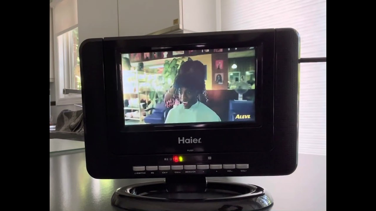 Haier 7&rdquo; TV/DVD Combo