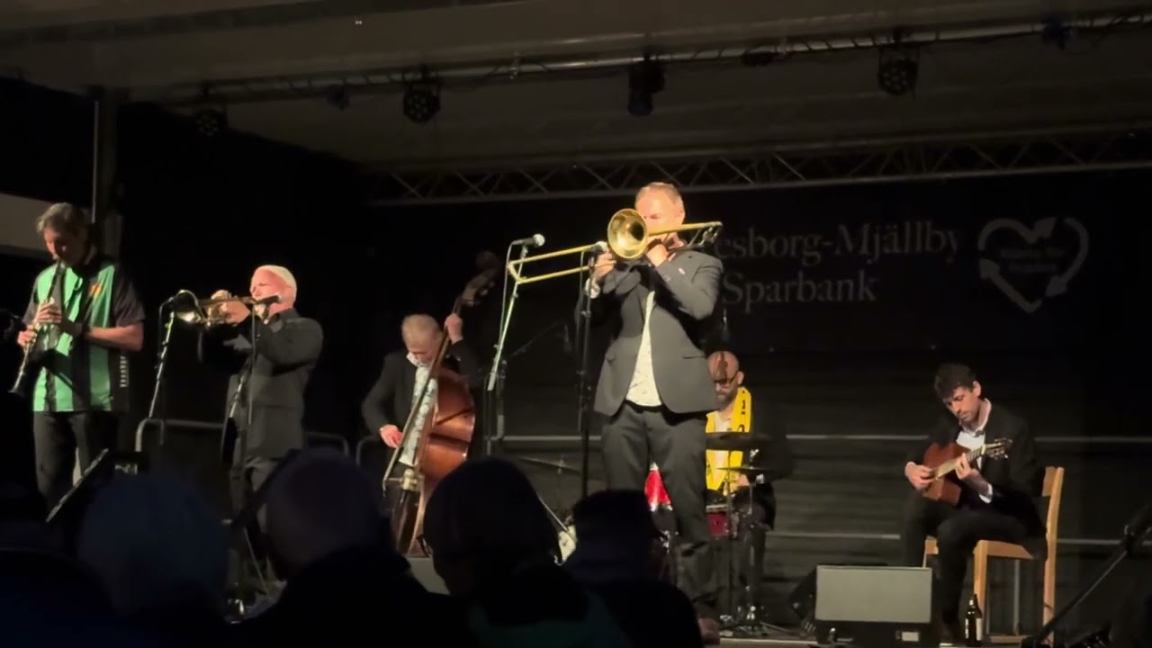 Second Line Jazzband - Clair De Lune