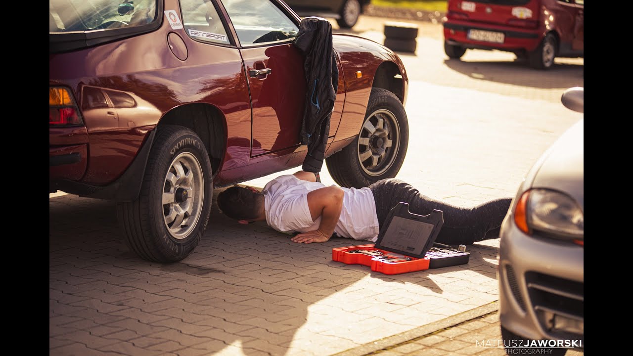 Po roku spędzonym na kobyłkach naprawione Porsche 924 testuję na Youngtimer Party na Torze Poznań