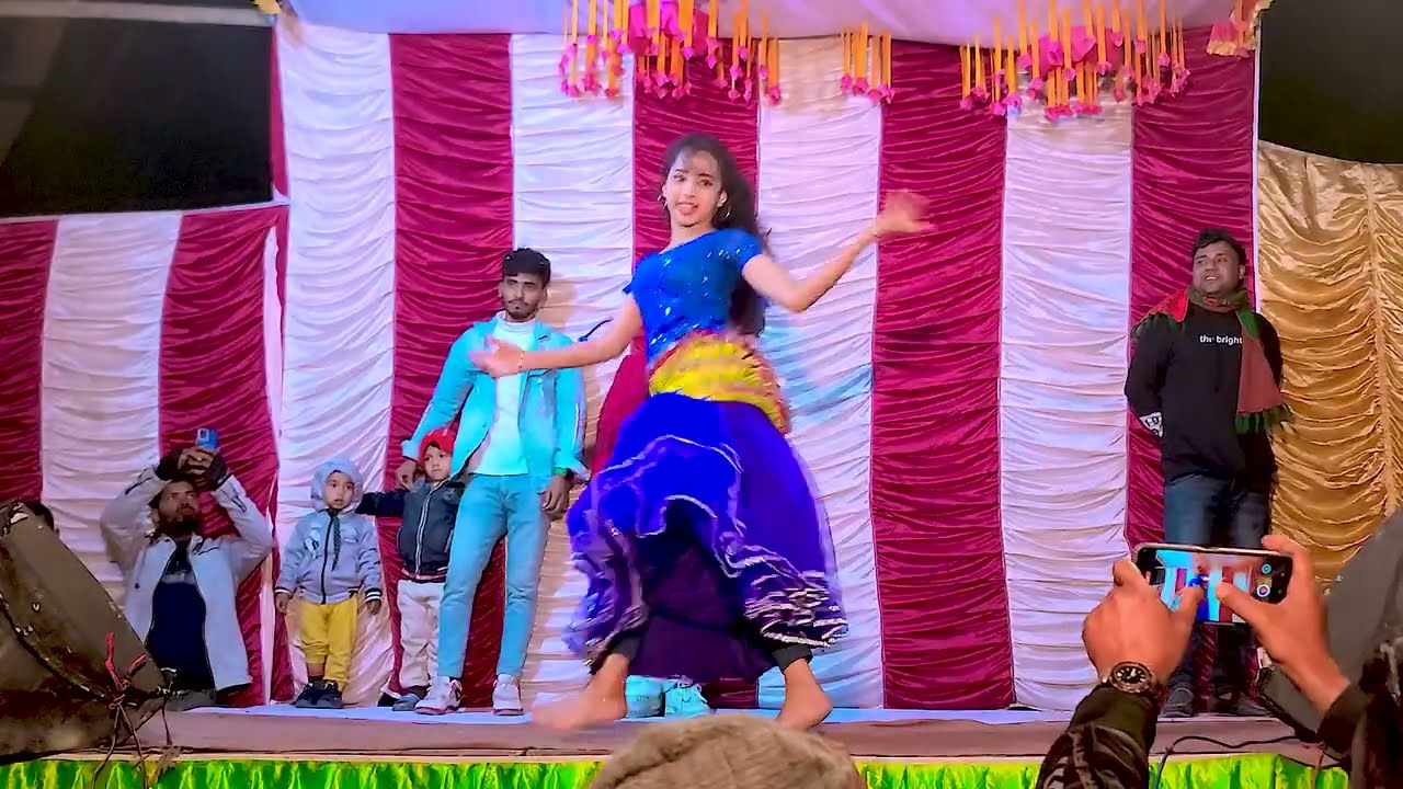 বিয়ে বাড়ির উরাধুরা নাচ | Pyarelal | প্যারে লাল | Bangla Wedding Dance | Juthi Dance Xyz 15M