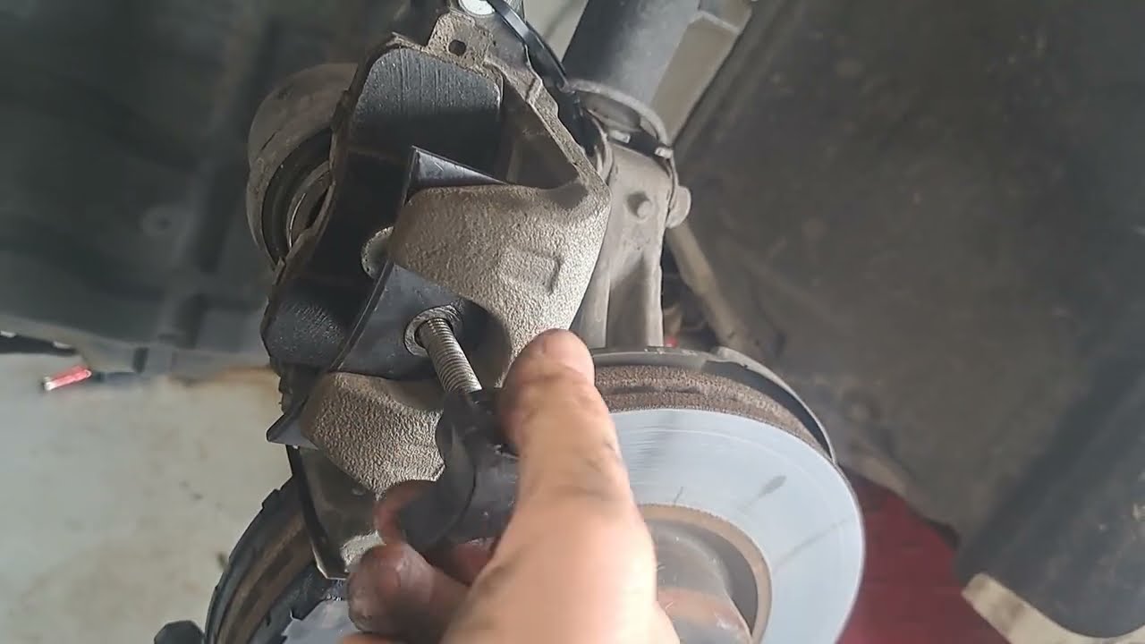 2017 nissan altima front brake pads replaced