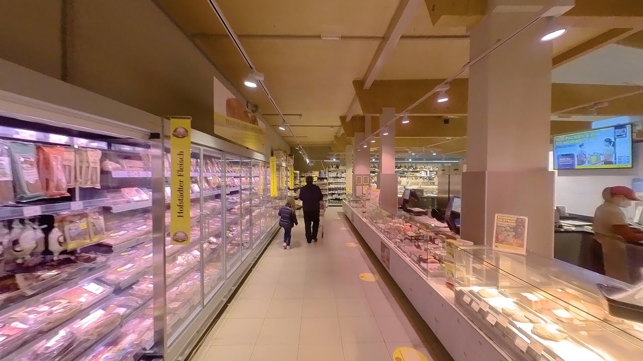 first person view of walkthrough a shopping center [3d-binaural audio]