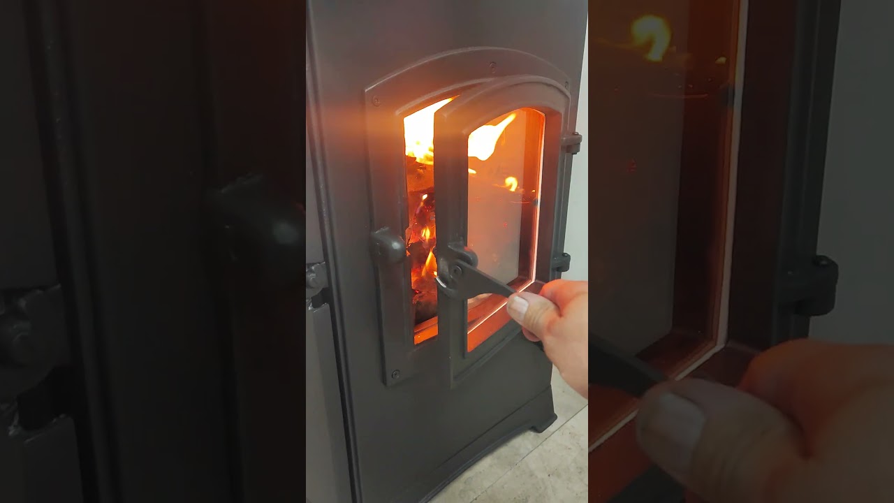 FLAME STOVE LODI SERIES CAST IRON STOVE  #fireside #castironstove #stovefire #woodburningstove