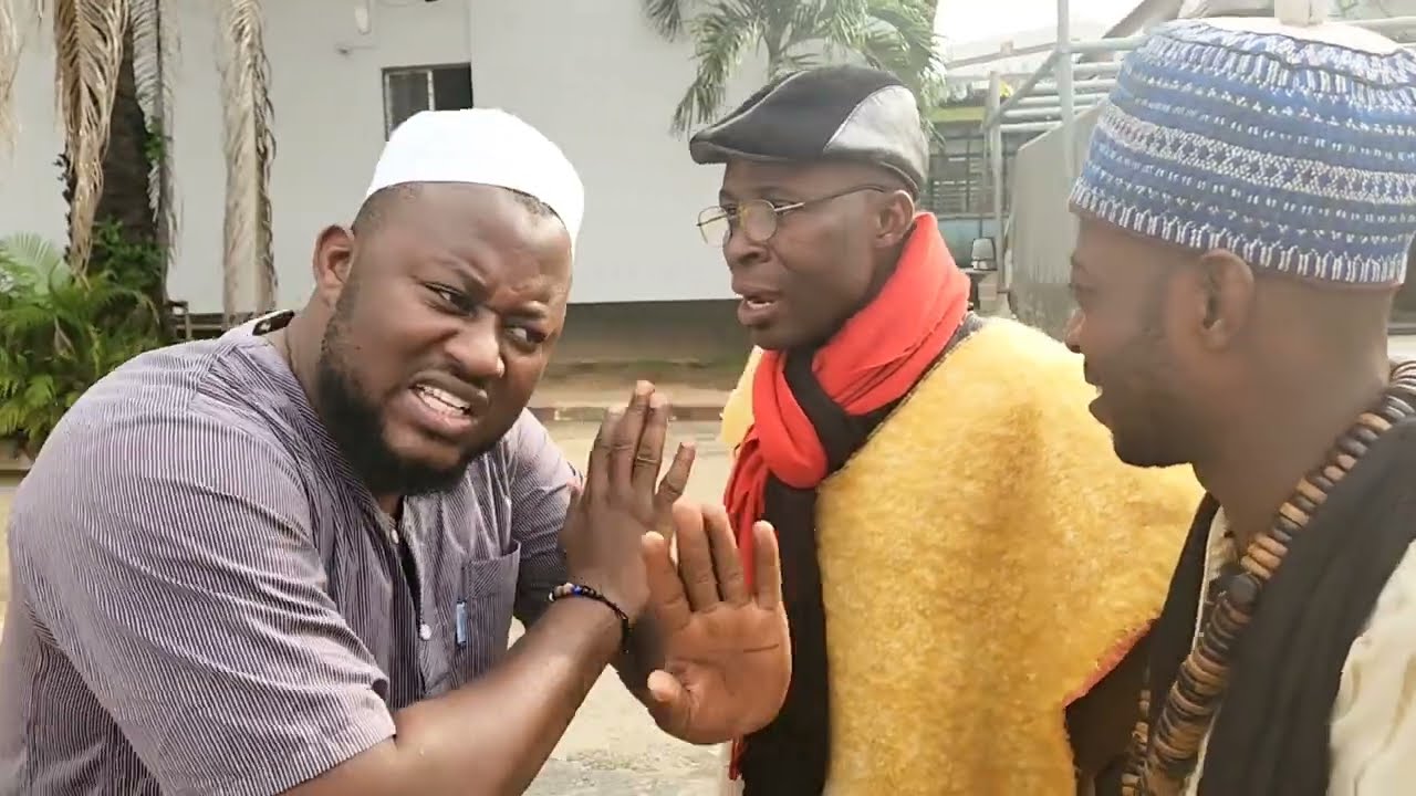 Vieux Brahima et le blanc retrouve Enk2k le chargé de mission du ministre pour les 20 million