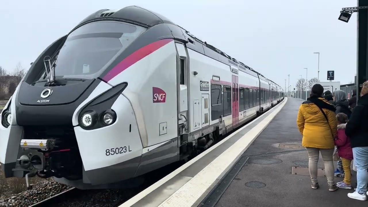 Arrivée d'un Coradia en gare de Vesoul (70)