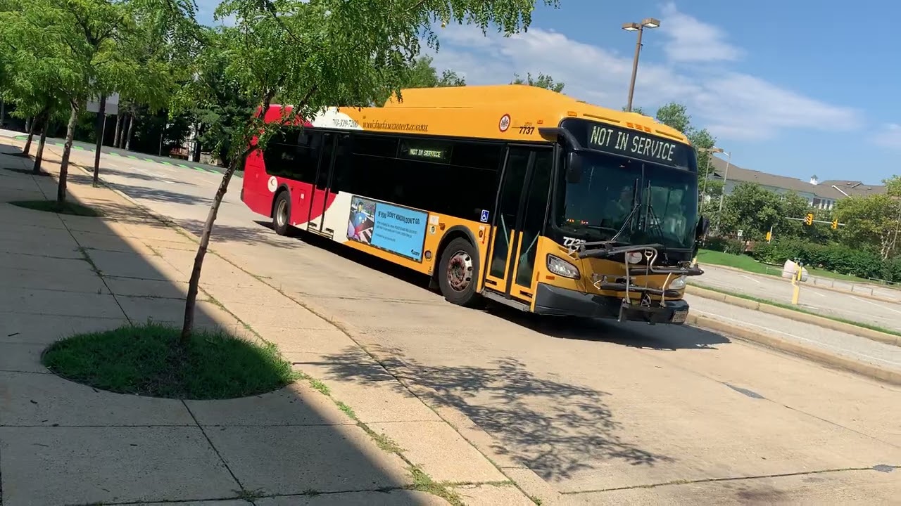Fairfax Connector ride, #7877, (466) Vienna Metro to Oakton