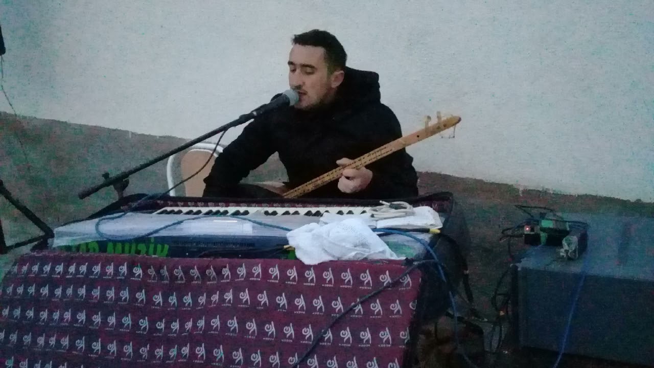 Bir aşk sarhosuyum gör arkadaşım star müzik Cengiz Tomarza