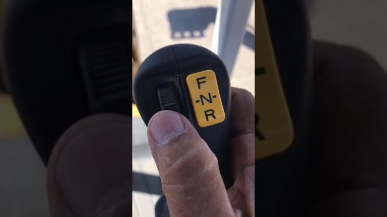 CAT450 Orientation, part 12 - Backhoe Controls