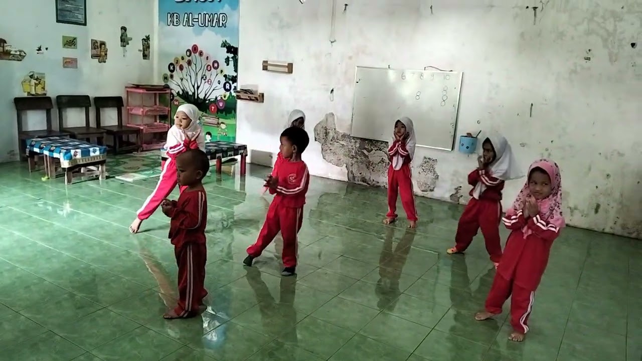 Chicken Dance #dance #chickendance #fisikmotorikpaud #gerakdanlagu 