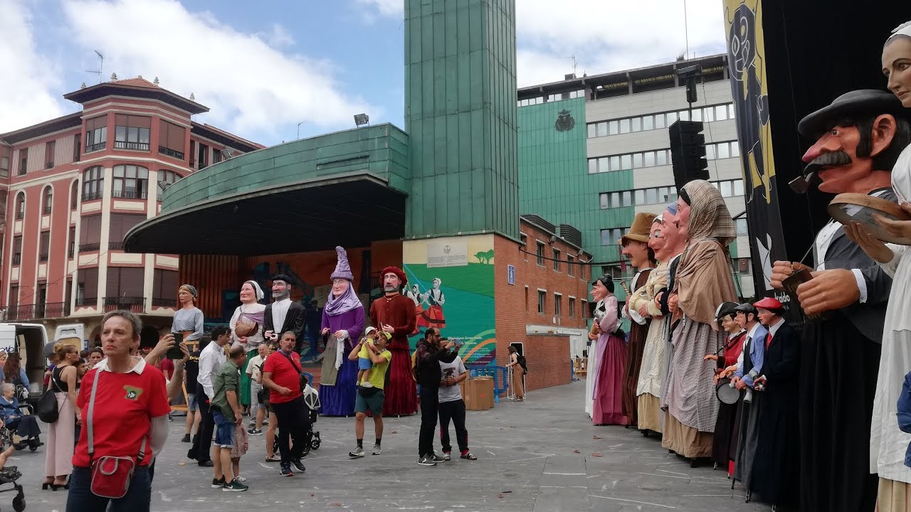 Gigantada en Barakaldo(Laguntasuna, Barakaldoko Udala,Bihotza,Trapagaran,Ondalan, Agurra)