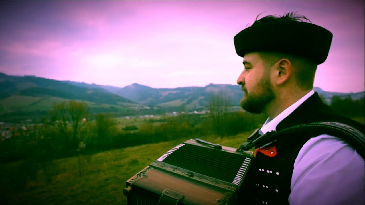 Dobr&uacute; noc, m&aacute; mil&aacute; : Patrik Kov&aacute;č #helig&oacute;nka #folklor