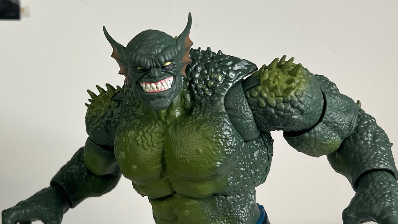 Обзор персонажа Abomination из серии Marvel Legends