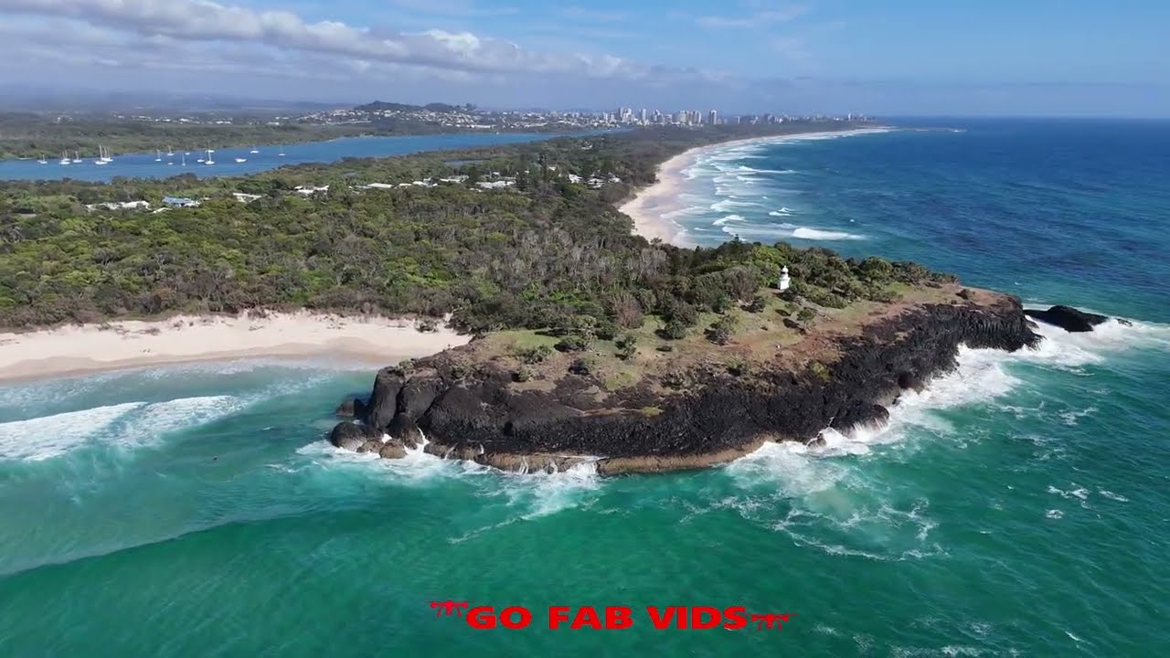 Fingal Head Light is an active lighthouse 1872  which marks the Queensland border H 23 ft (7.0 m)