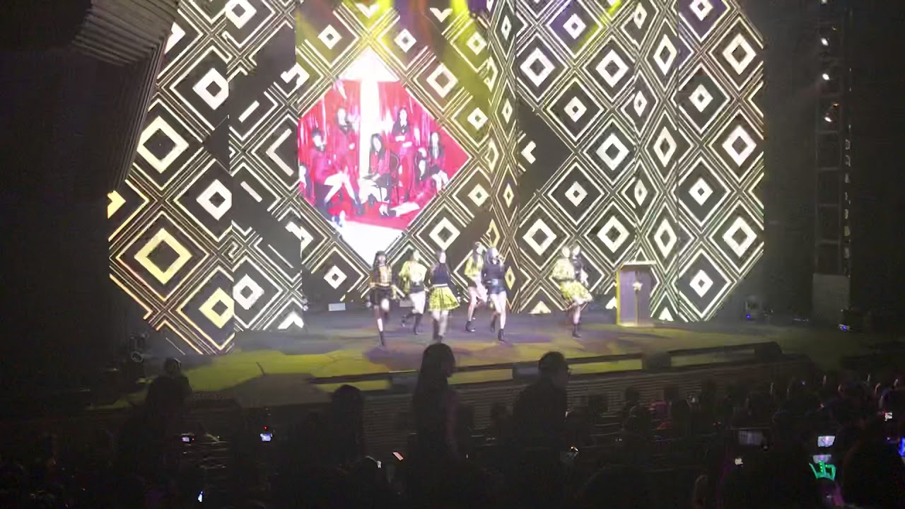 20180518 #CLC Black Dress at daradialy award