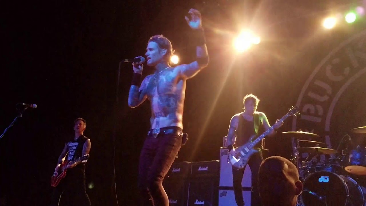 Buckcherry - Too Drunk To F*ck