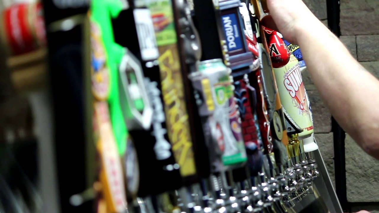 Alley Cat Front Room