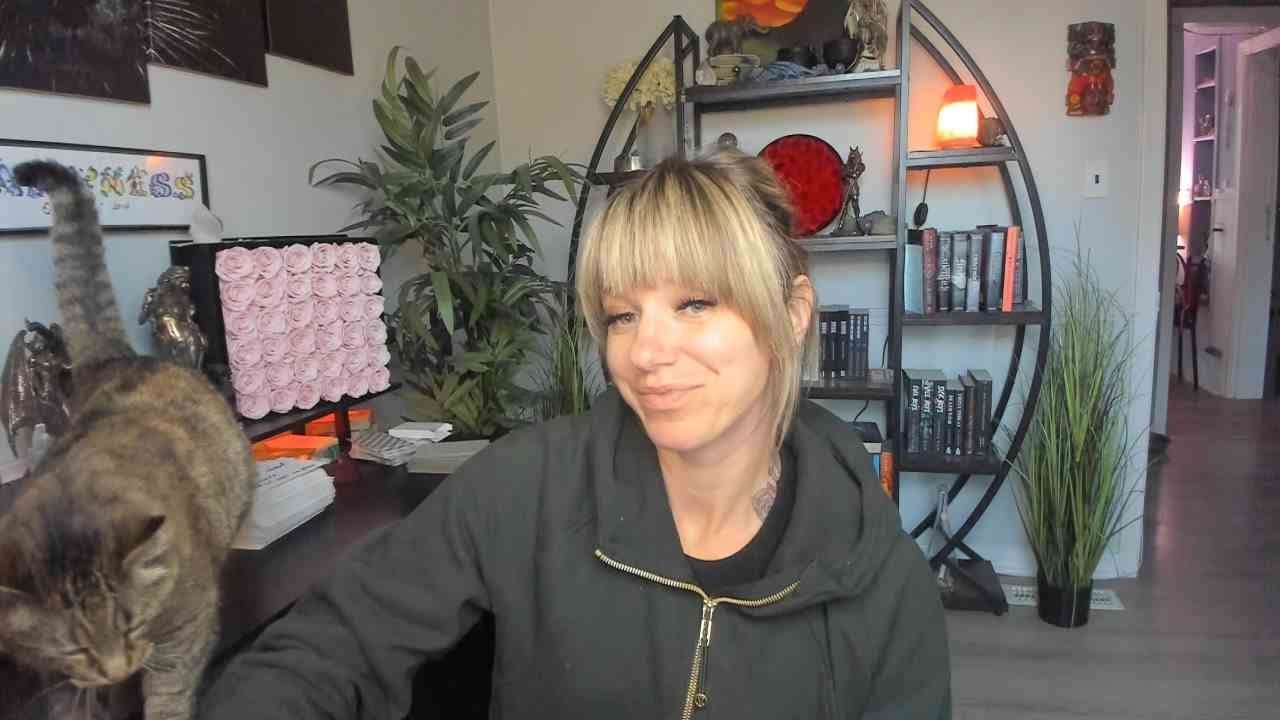 Ты единственный человек, который успокаивает шум в голове.