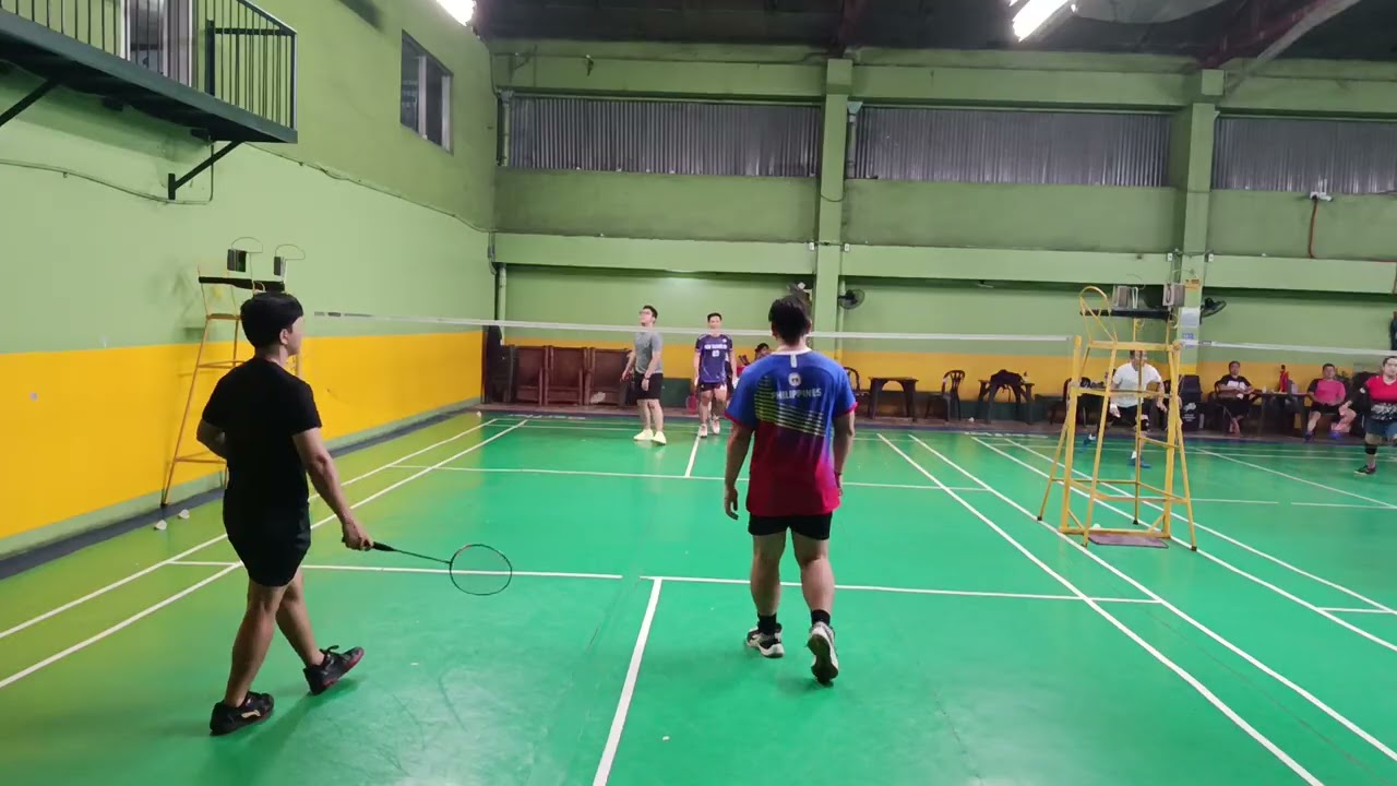 Friday Night Badminton Doubles Queueing in Taytay Aerodome 